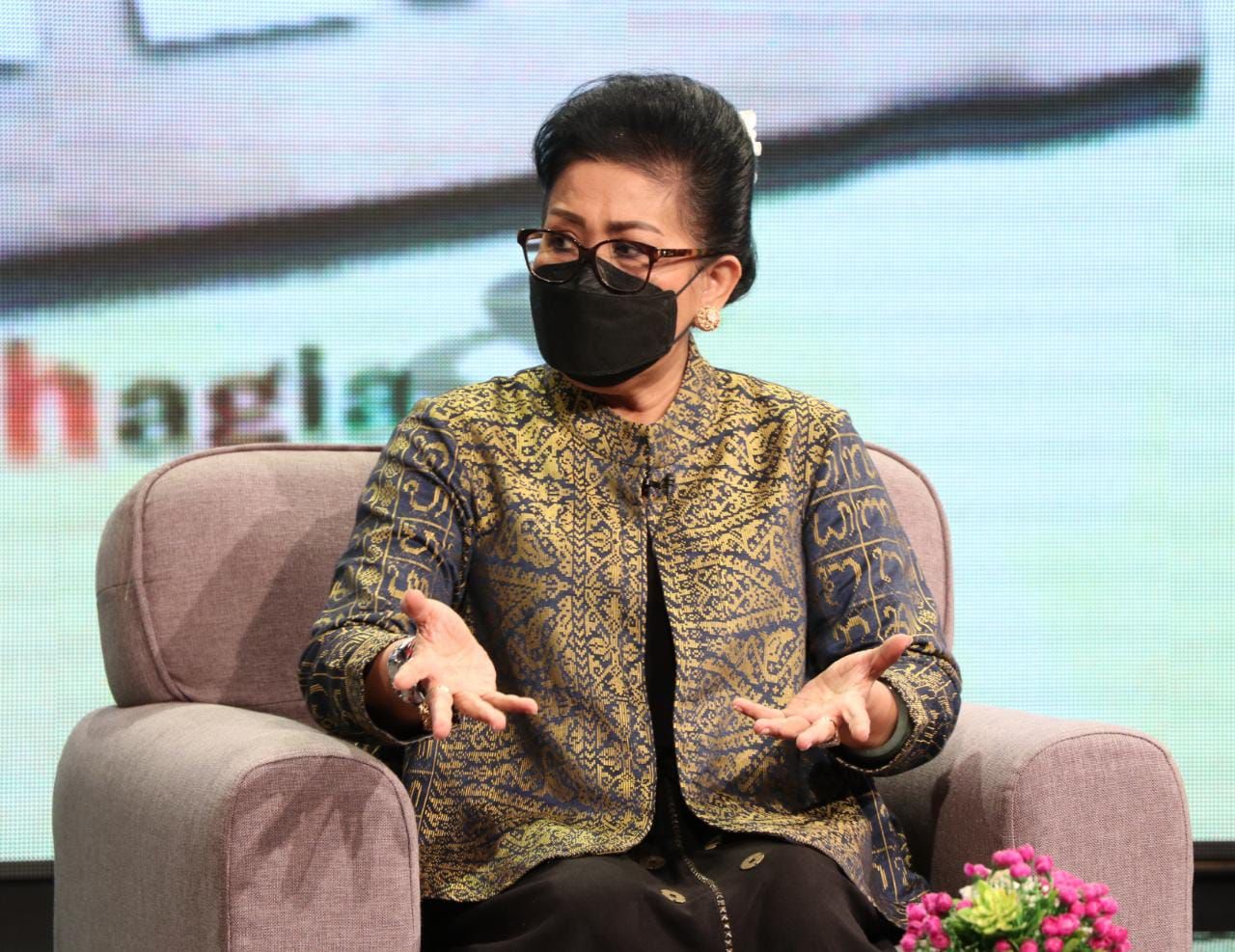 podiumnews.com-Ny. Putri Koster: Tanamkan Rasa Kesetiakawanan dari Lingkungan Keluarga